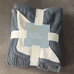 Wayland Square Cable Knit Throw Blanket Dark Gray & White Faux Fur 50x60” NEW